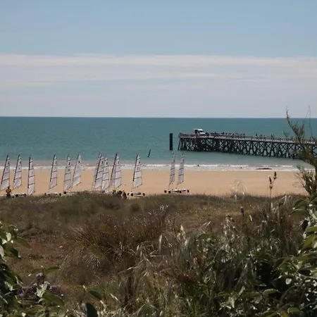 Le Bois Verdon Кемпинг