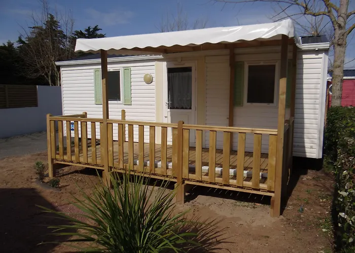 캠프장 Le Bois Verdon 생장드몽