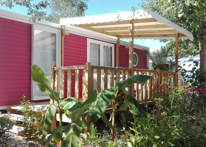 Le Bois Verdon 캠프장 4*