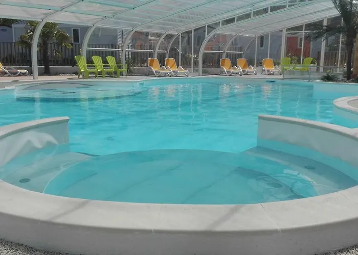 캠프장 Le Bois Verdon 4*