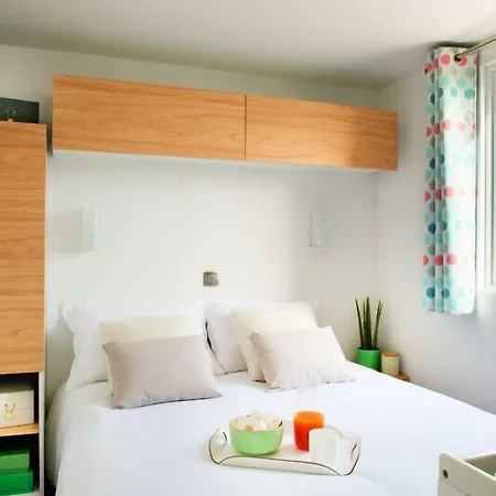 营地 Le Bois Verdon 4*