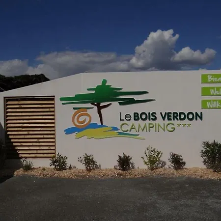 营地 Le Bois Verdon 圣让-德蒙