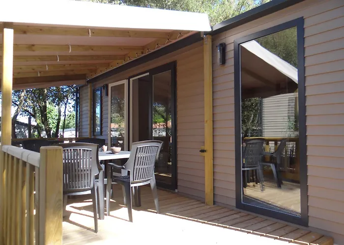 Le Bois Verdon サン・ジャン·ド・モン