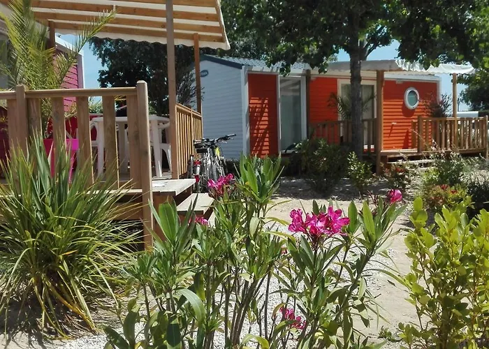 Le Bois Verdon 4* サン・ジャン·ド・モン